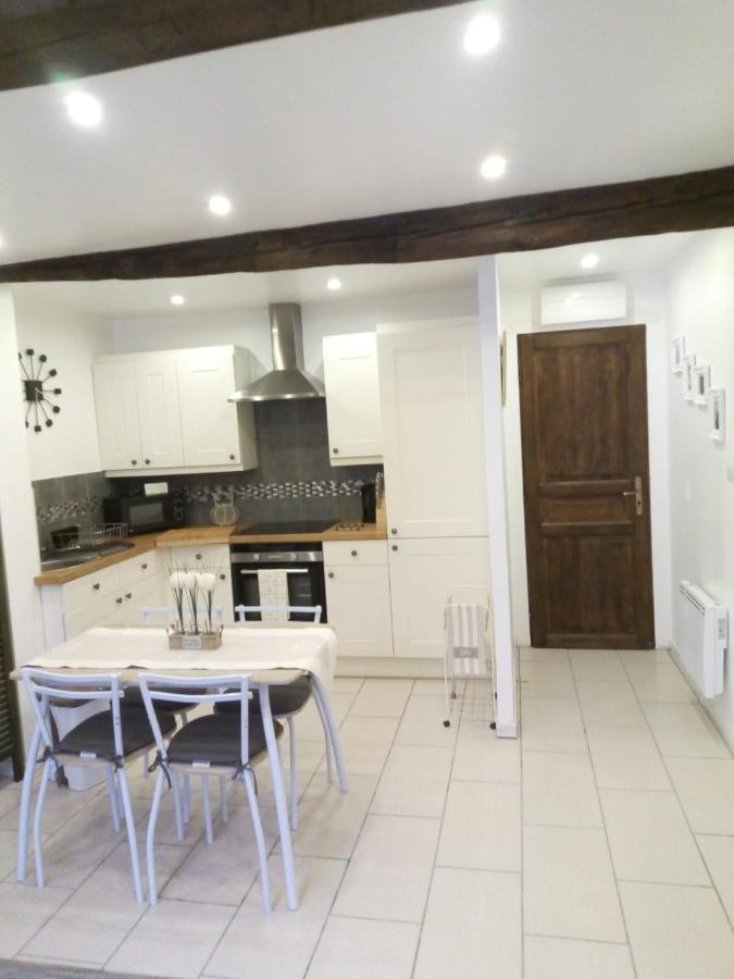 Maison De L'Amour Apartment Chardonnay Assignan Buitenkant foto