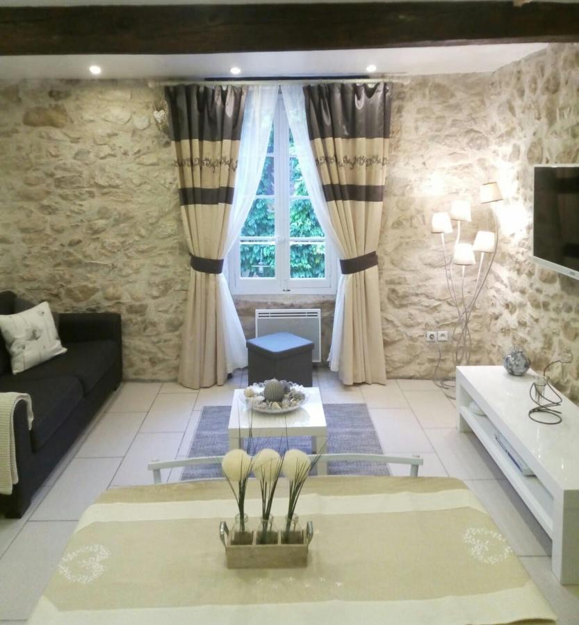 Maison De L'Amour Apartment Chardonnay Assignan Buitenkant foto