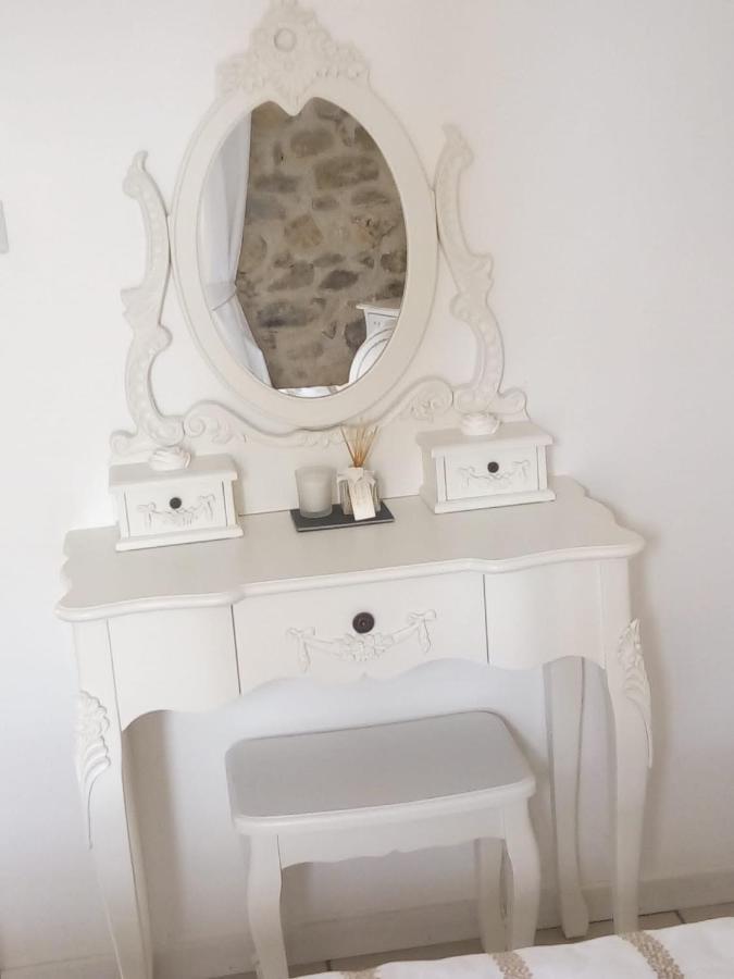 Maison De L'Amour Apartment Chardonnay Assignan Buitenkant foto